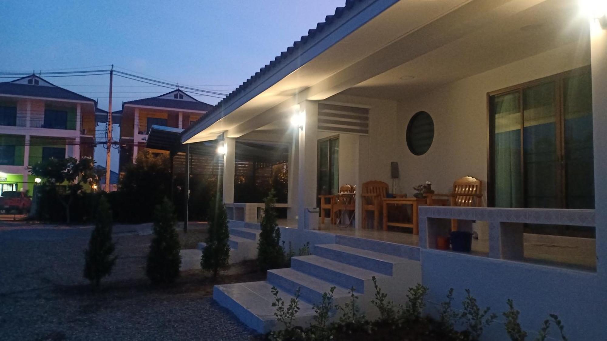 Min House Hotel Lamphun Exterior foto
